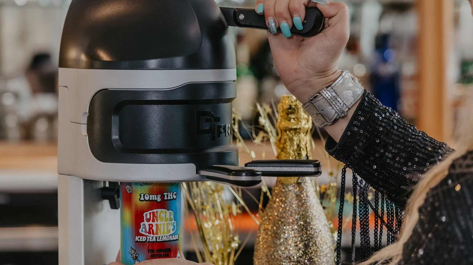 Sips & Sides – How to Pair Your Canned Cocktails with Thanksgiving Leftovers