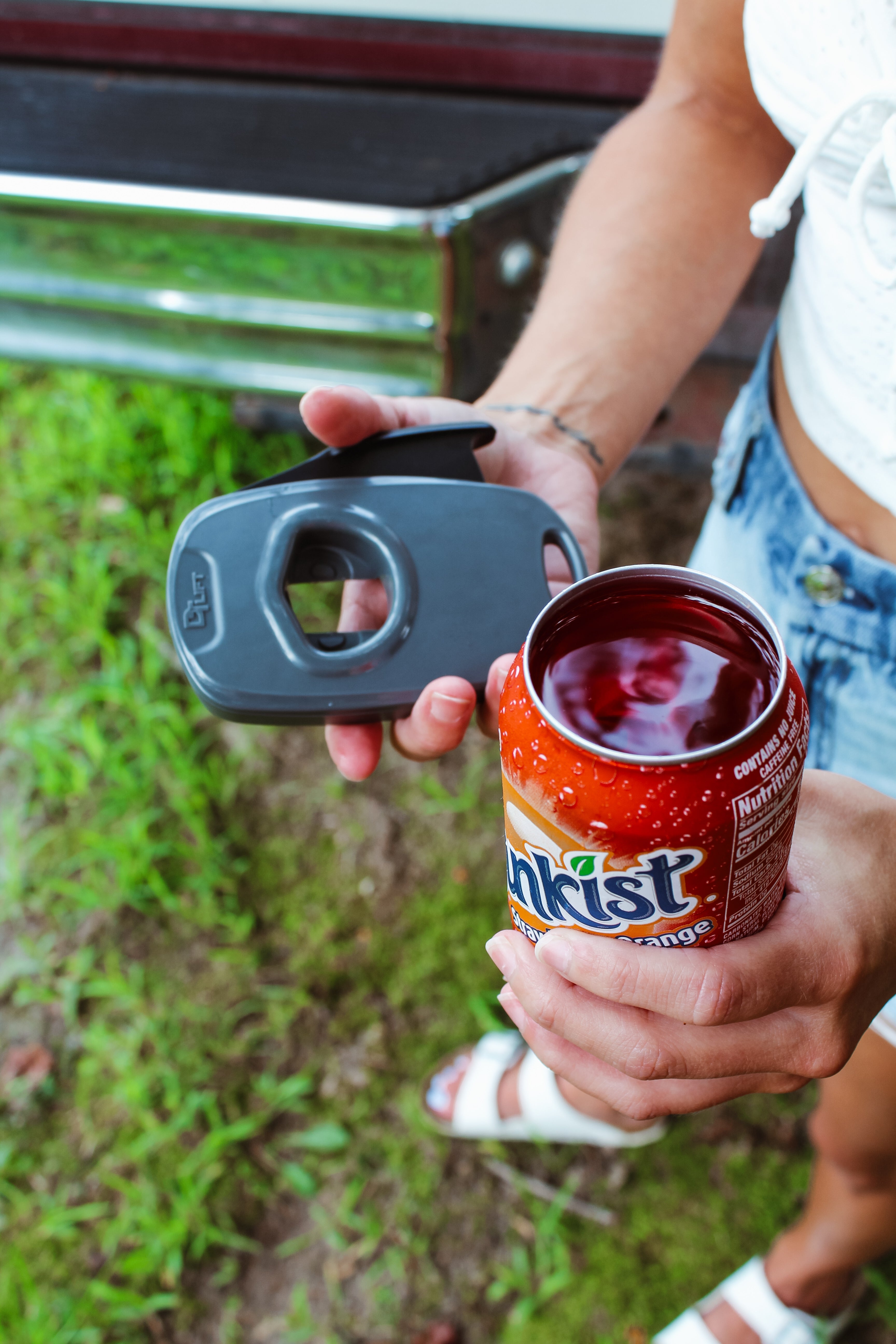 Creative Ways to Serve Drinks with Draft Top: Elevate Your Drink Game