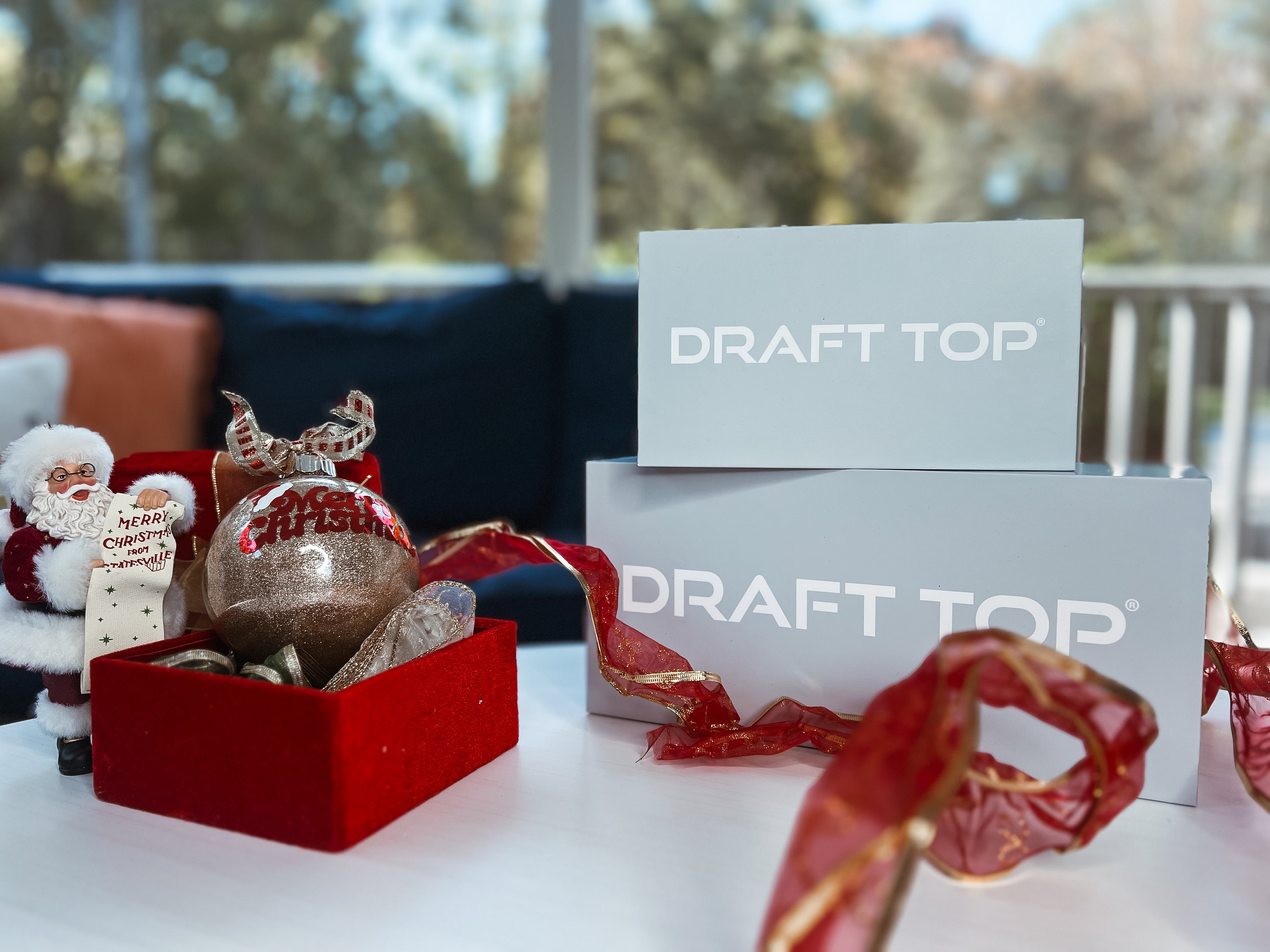 Christmas Cheer: How Draft Top Brings Joy to Your Holiday Gatherings